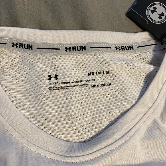 Under Armour t-shirt - Picture 2 of 3